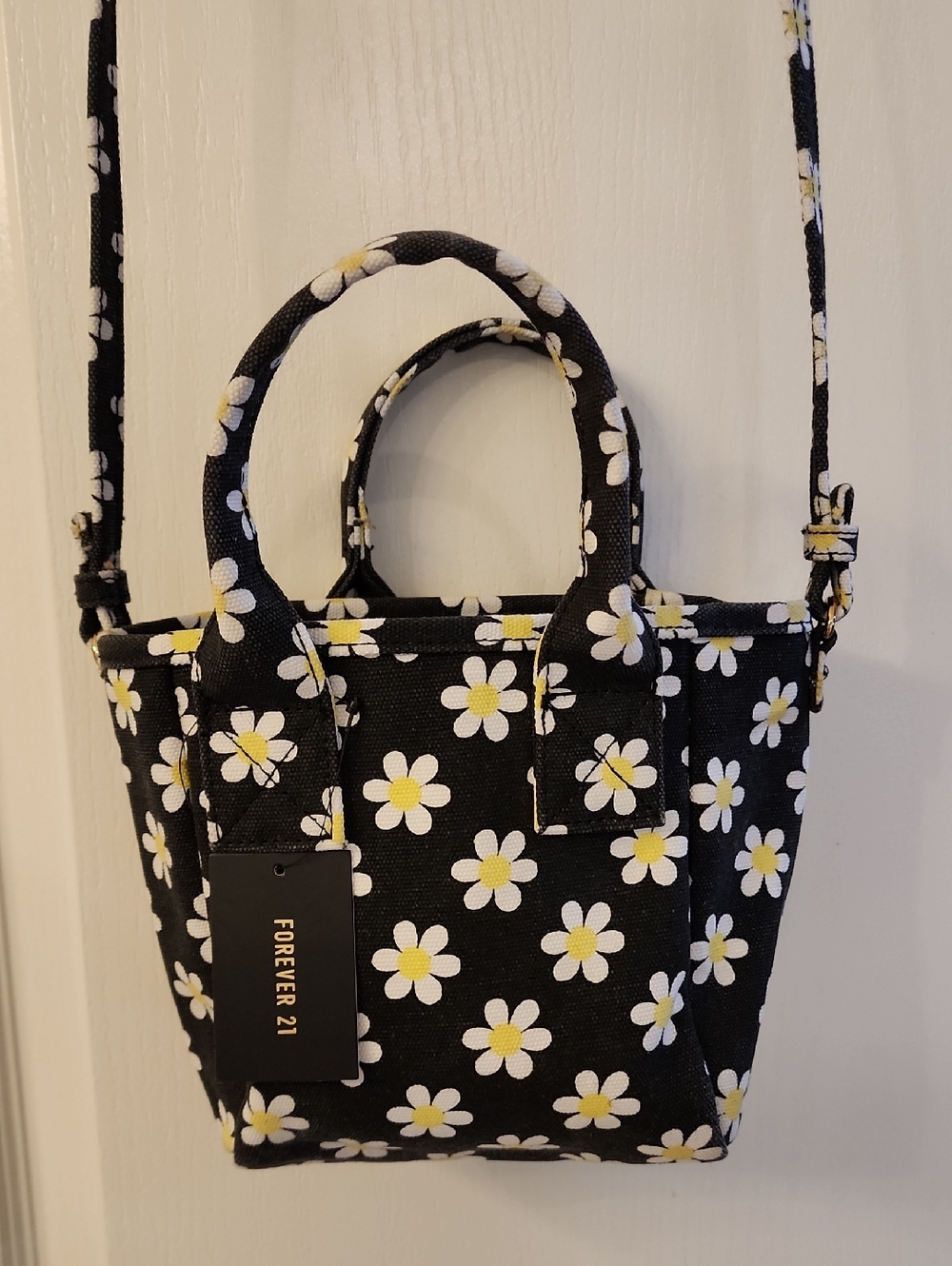 NEW Forever 21 Distressed Black Canvas Open Top Daisy Handbag/Crossbody Bag